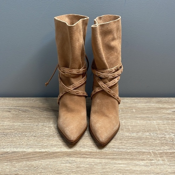 Schultz NWT Portia Honey Peach Suede Western Boots Wrapped Belt Pointed Toe 5.5 - Picture 5 of 12